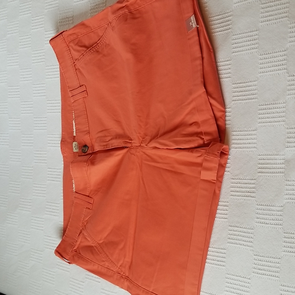 NWOT- Womens shorts